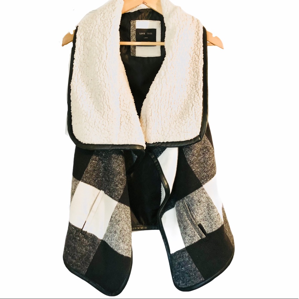 Love Tree Buffalo plaid black faux shearling vest